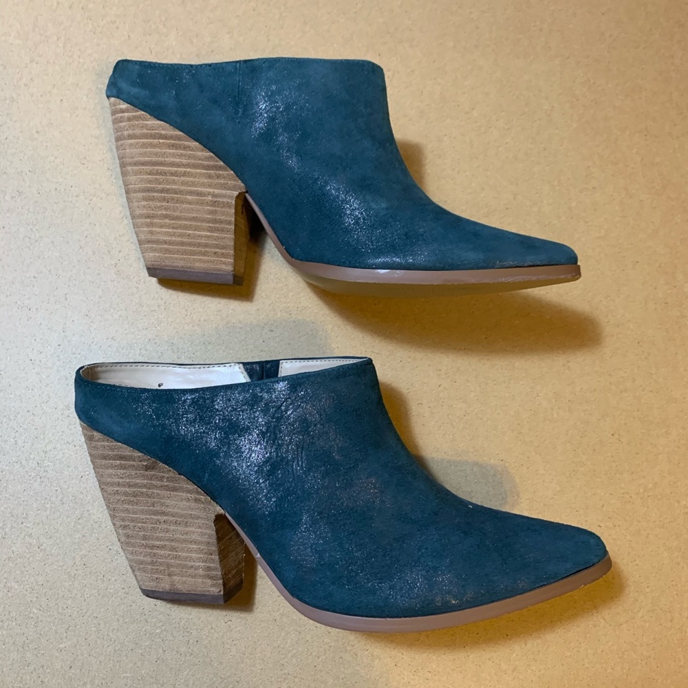 Charles by Charles David Nico Mules // Green